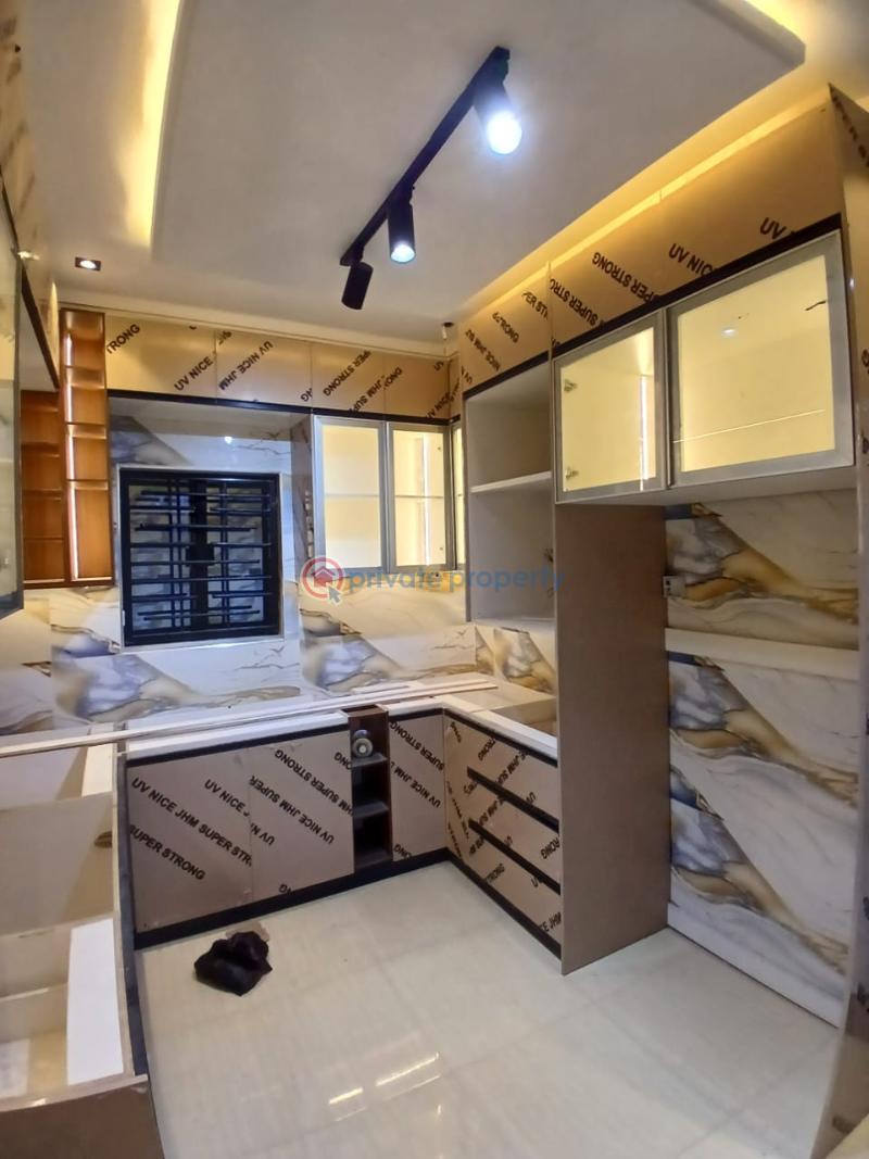 Duplex For Sale Adekunle Smith Off Aladelola Street Shangisha Kosofe/Ikosi Lagos - 6