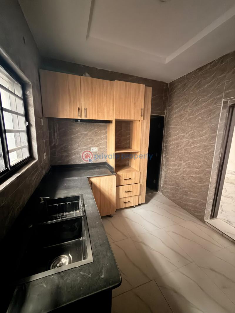 House For Sale Kolapo Ishola Gra, Akobo Ibadan Oyo - 7