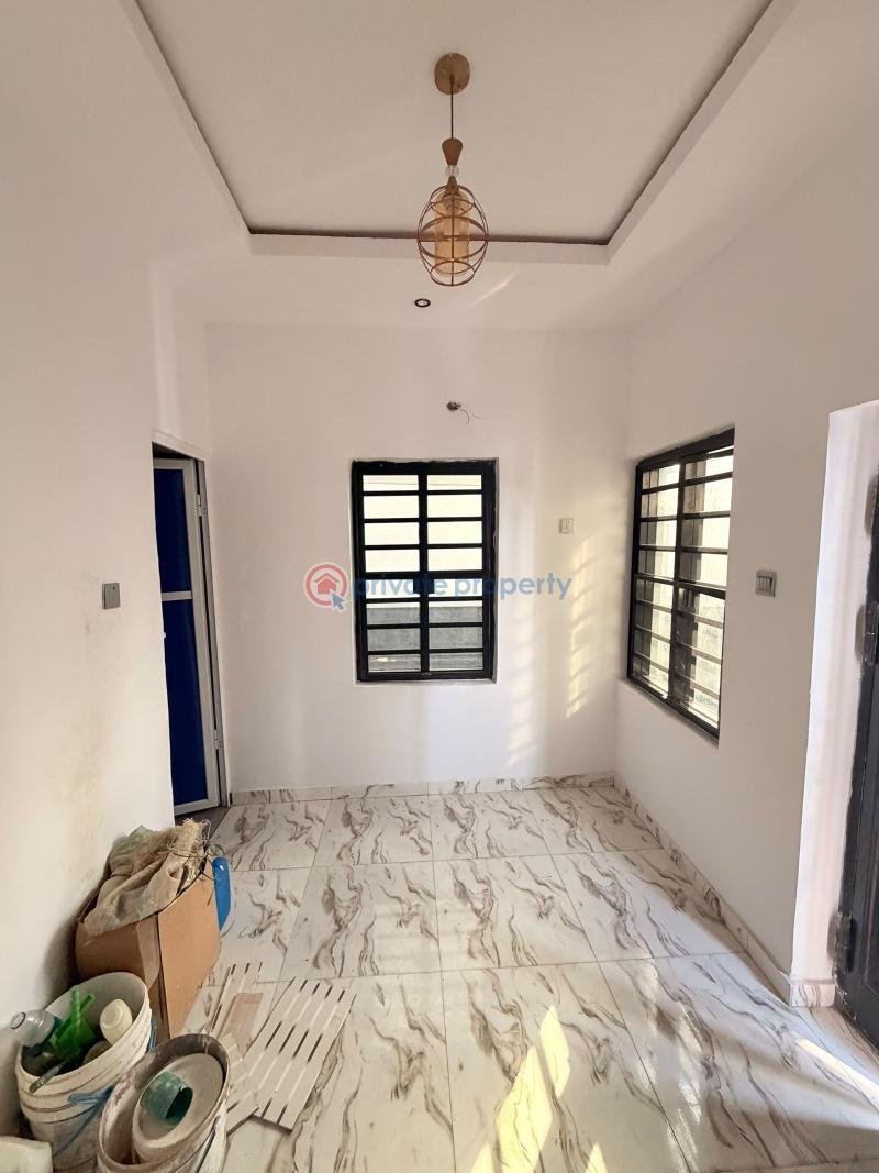 House For Sale Kolapo Ishola Gra, Akobo Ibadan Oyo - 2
