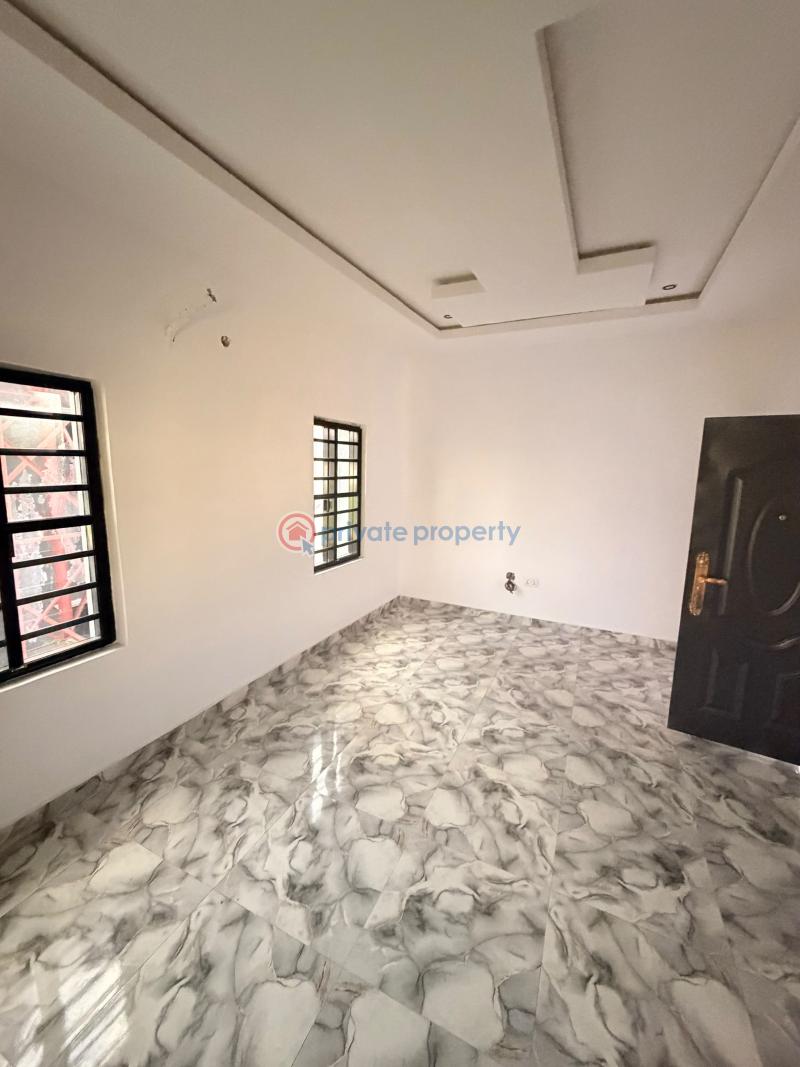 House For Sale Kolapo Ishola Gra, Akobo Ibadan Oyo - 12