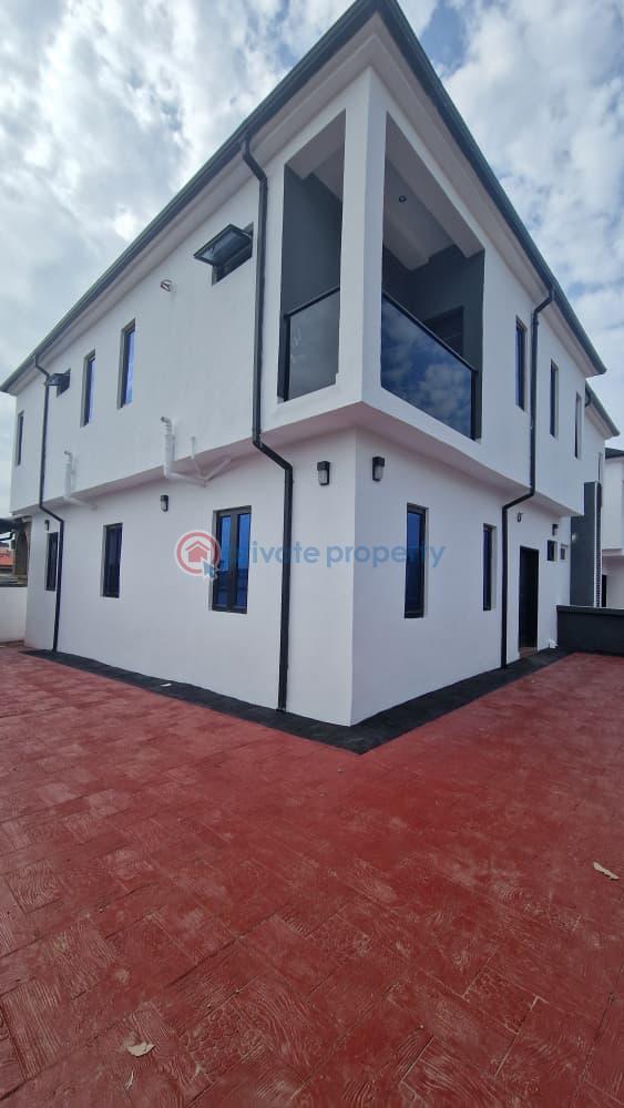 House For Sale Location: Association Street, Ashi — Bodija, Ibadan Ibadan Oyo - 0