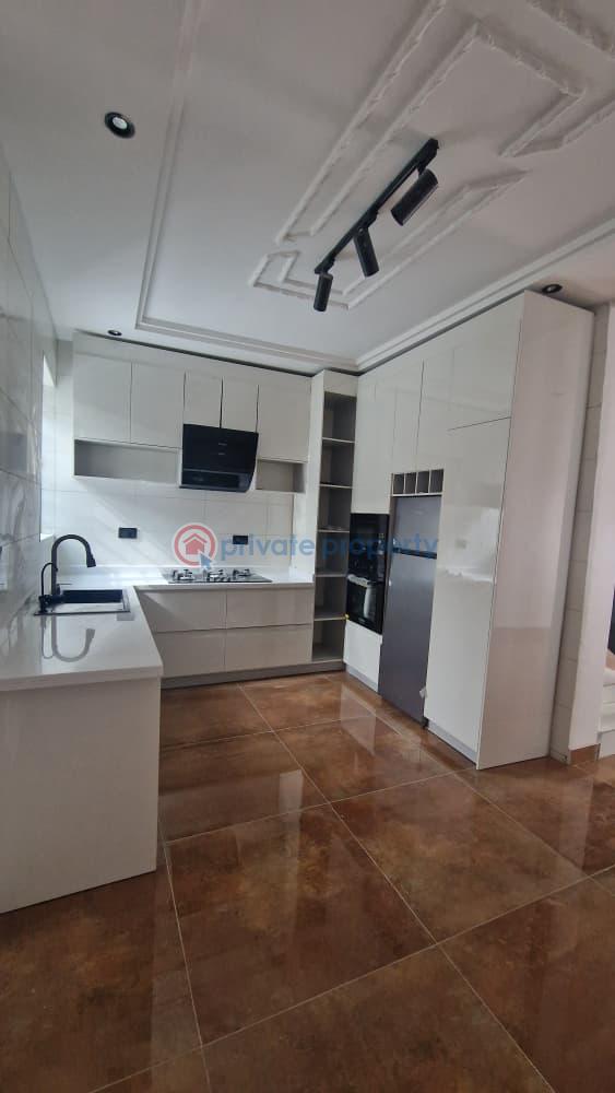 House For Sale Location: Association Street, Ashi — Bodija, Ibadan Ibadan Oyo - 5