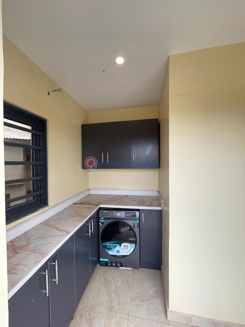 2 units of 5 bedroom fully detached duplex with bq - 5 5 bedroom Detached Duplex For Sale Maryland Lagos - 5