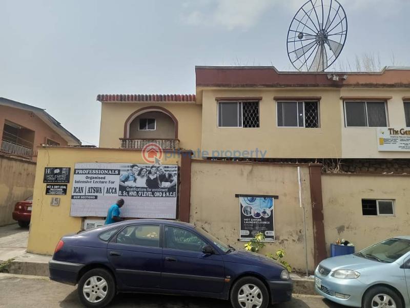 5 bedroom Semi detached Duplex For Sale Adebajo Street, Kongi New Bodija Ibadan Oyo - 3