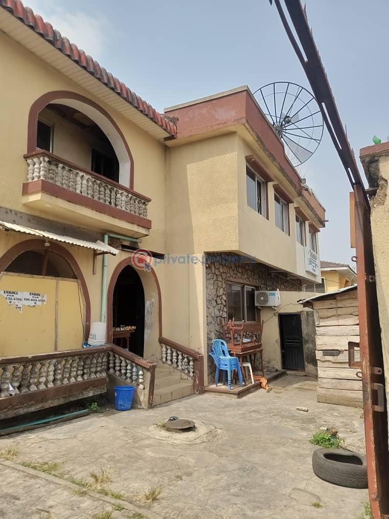5 bedroom Semi detached Duplex For Sale Adebajo Street, Kongi New Bodija Ibadan Oyo - 2