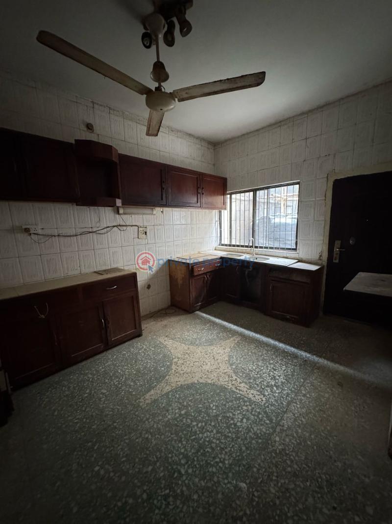 5 bedroom Semi detached Duplex For Rent Lekki Phase 1 Lagos - 7