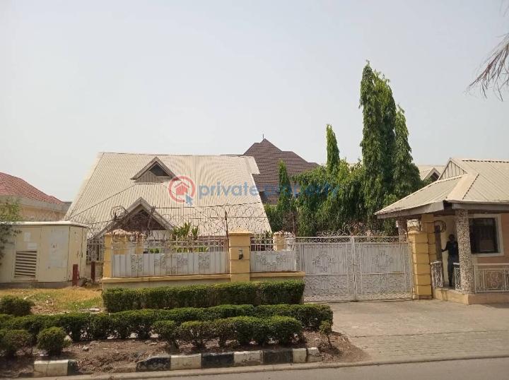 2 units of 6-bedroom fully detached luxury homes + 2 bqs each. - 0 6 bedroom Detached Duplex For Sale Asokoro Abuja Phase 1  - 0