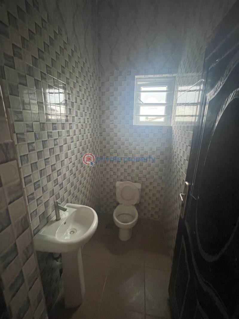 2 bedroom Block Of Flats For Rent Badore Ajah Lagos - 3