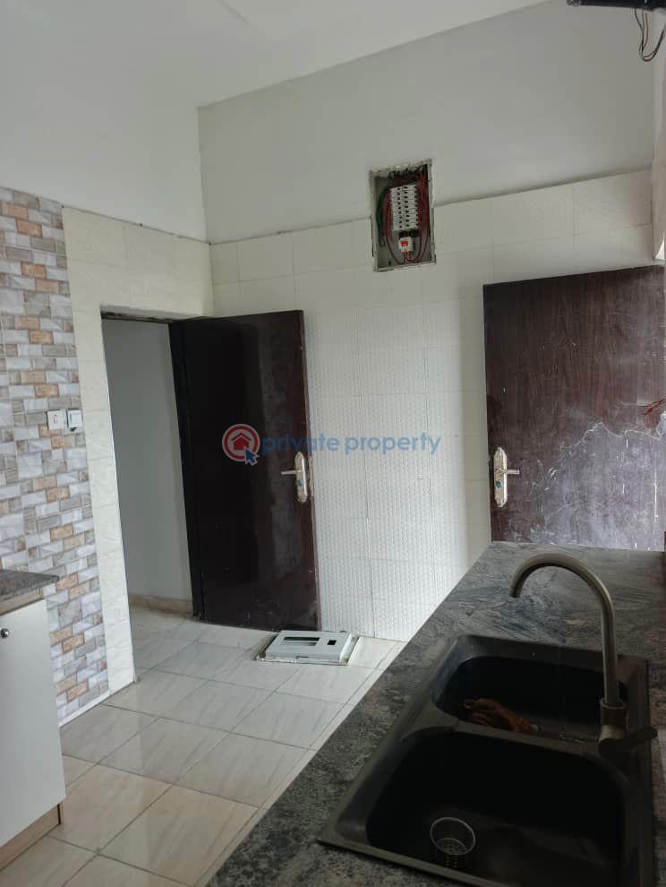 2 bedroom Block Of Flats For Rent Osapa Lekki Lagos - 5