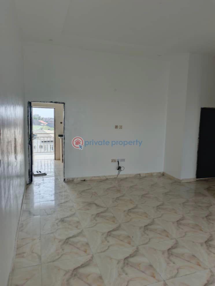 2 bedroom Block Of Flats For Rent Osapa Lekki Lagos - 3
