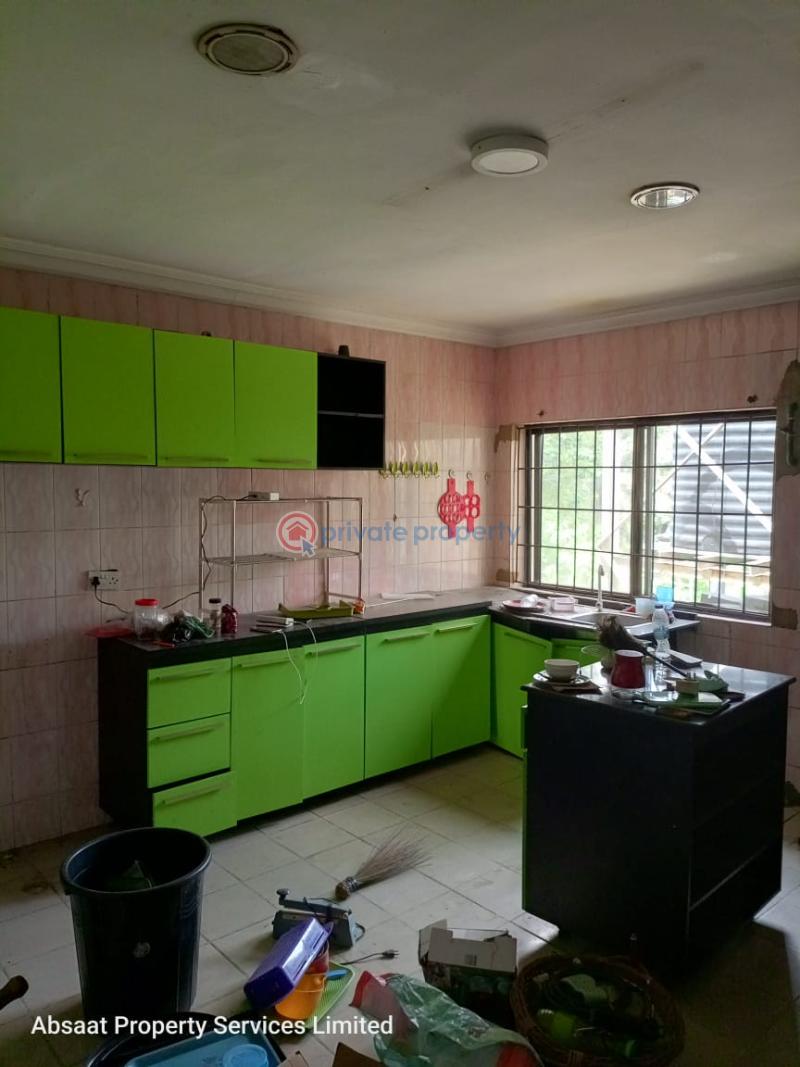 2 units of large sized 3bedroom flats with a room bq - 8 3 bedroom Block Of Flats For Rent Ladipo Bateye Ikeja GRA Lagos - 8