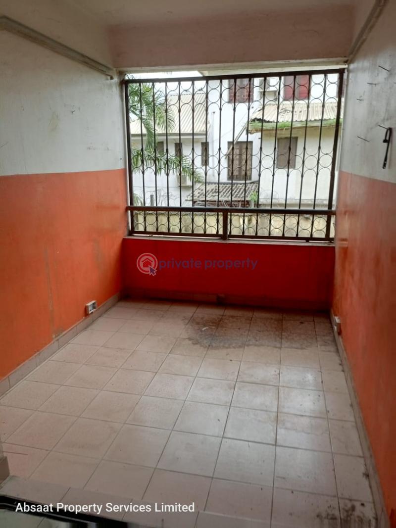 2 units of large sized 3bedroom flats with a room bq - 7 3 bedroom Block Of Flats For Rent Ladipo Bateye Ikeja GRA Lagos - 7