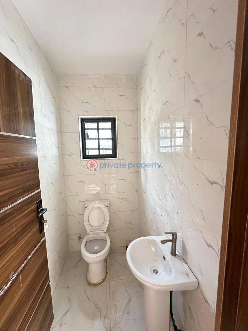 House For Sale Bq At Adeyi, Old Bodija , Ibadan. Ibadan Oyo - 6