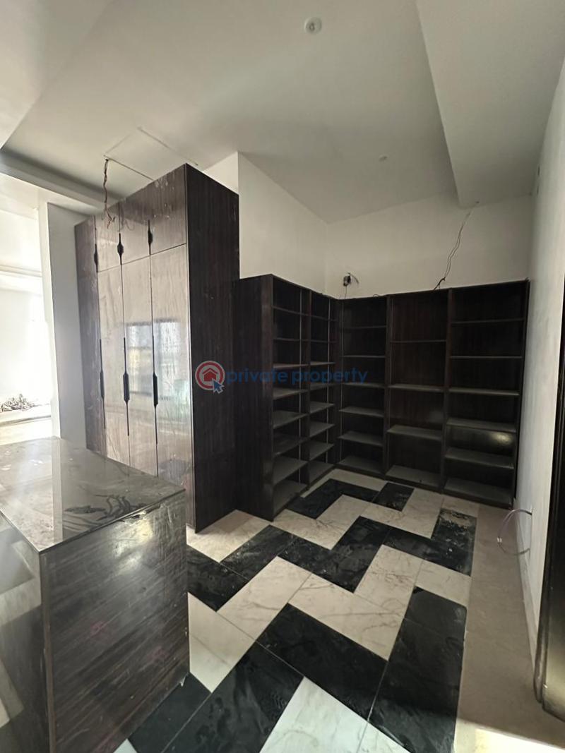 5 bedroom Detached Duplex For Sale Banana Island Ikoyi Lagos - 21