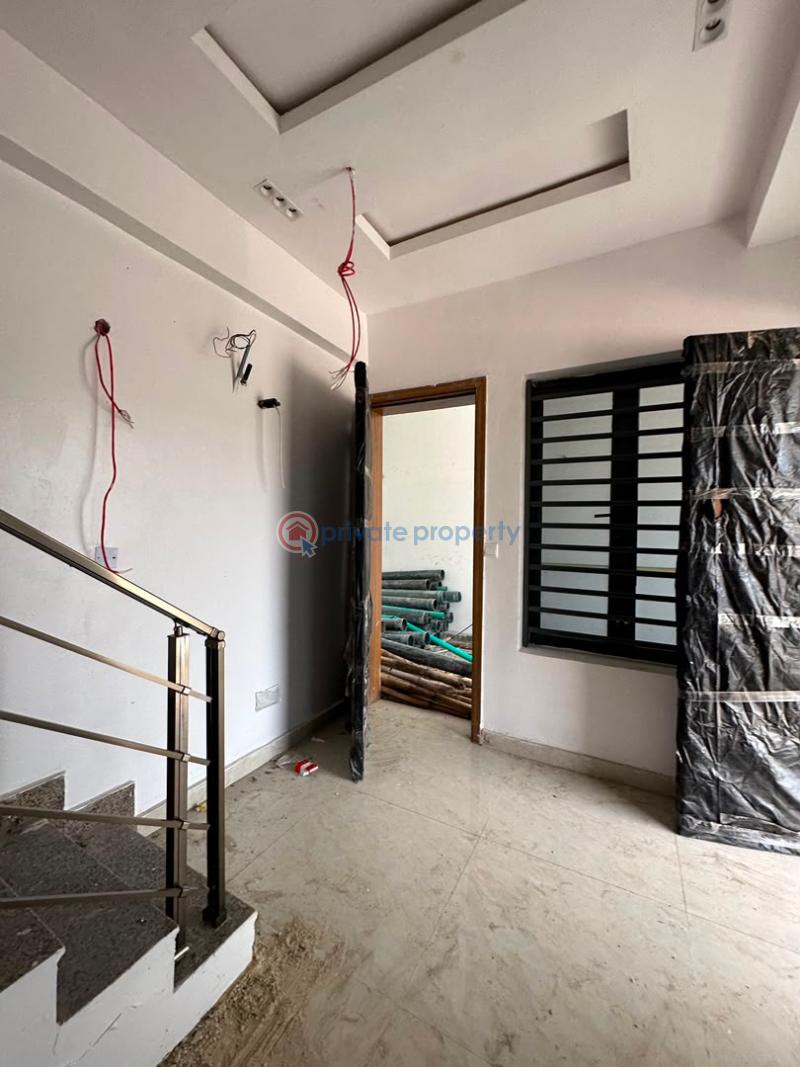 4 bedroom Terrace For Sale Lekki Phase 1 Lagos - 1