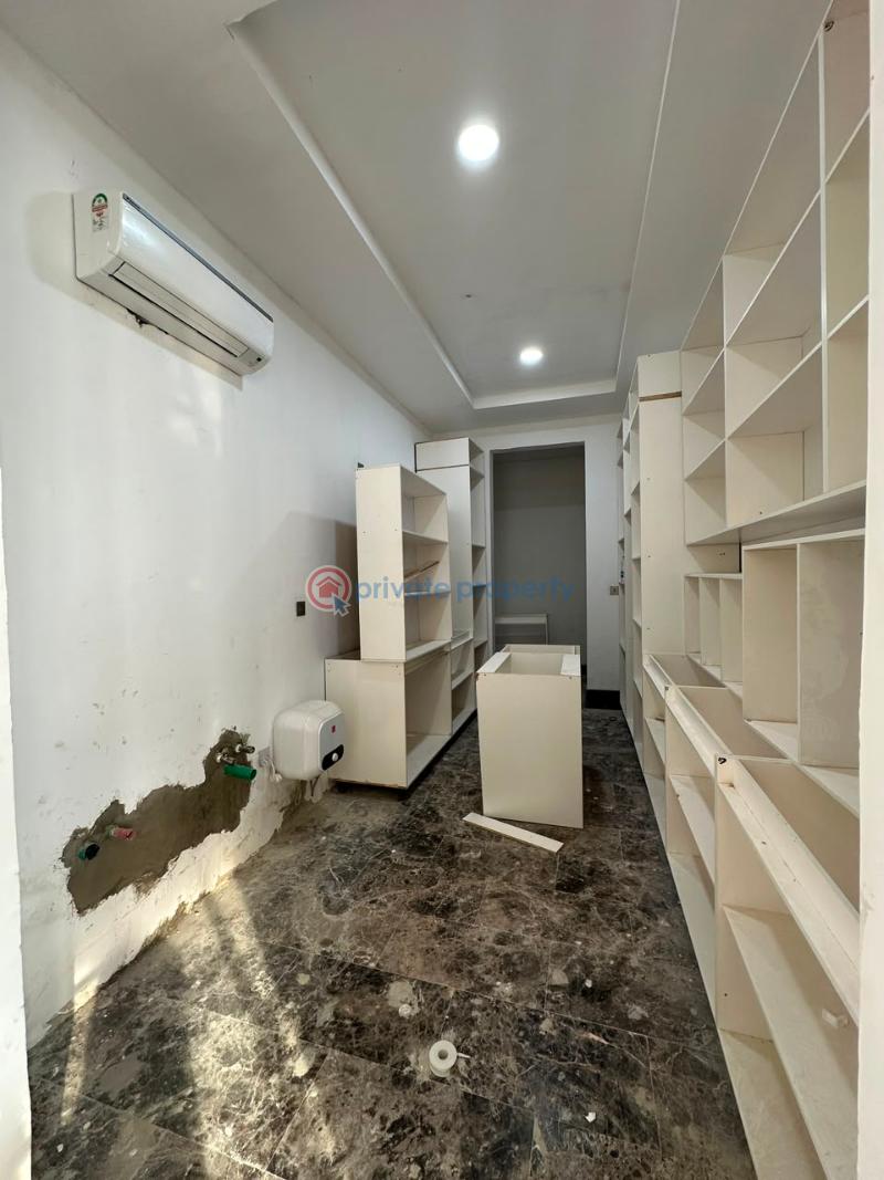 2 bedroom Block Of Flats For Rent Victoria Island Lagos - 9