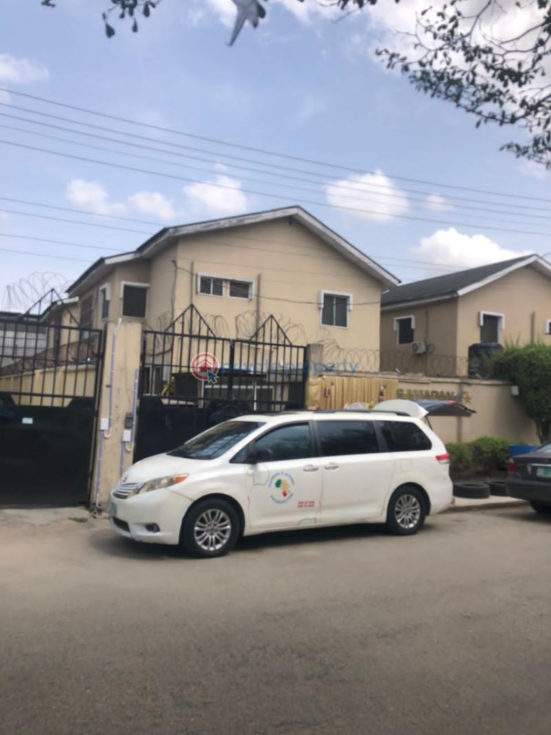 4 bedroom Semi detached Duplex For Sale An Estate In Gbagada Lagos