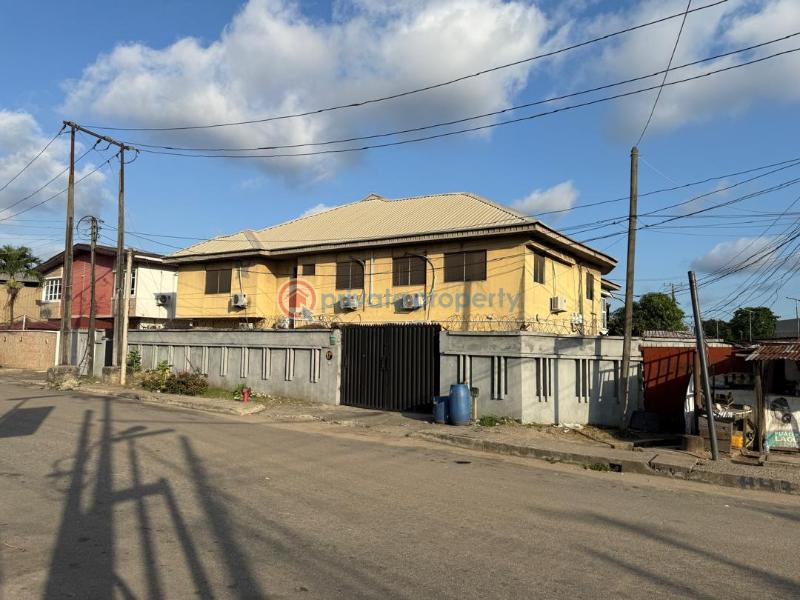 4 bedroom Semi detached Bungalow For Sale Imam Dauda Street Surulere Lagos - 0