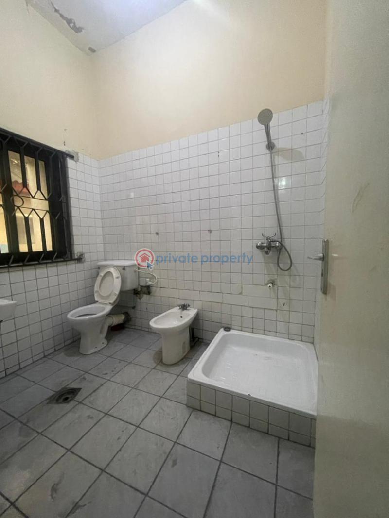 2 wings of 5 bedroom duplexes with  2-room bungalow (service quarters) each on 1000sqm - 5 10 bedroom Office For Rent Lekki Phase 1 Lagos - 5