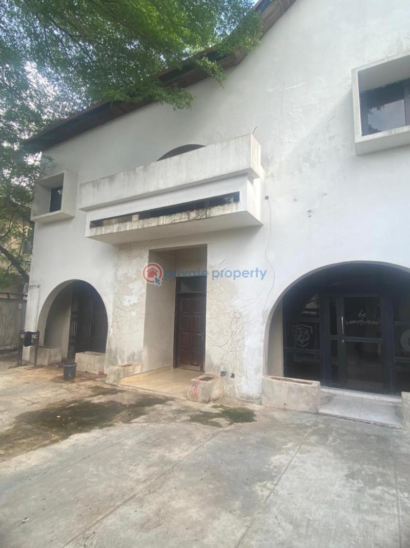 2 wings of 5 bedroom duplexes with  2-room bungalow (service quarters) each on 1000sqm - 19 10 bedroom Office For Rent Lekki Phase 1 Lagos - 19