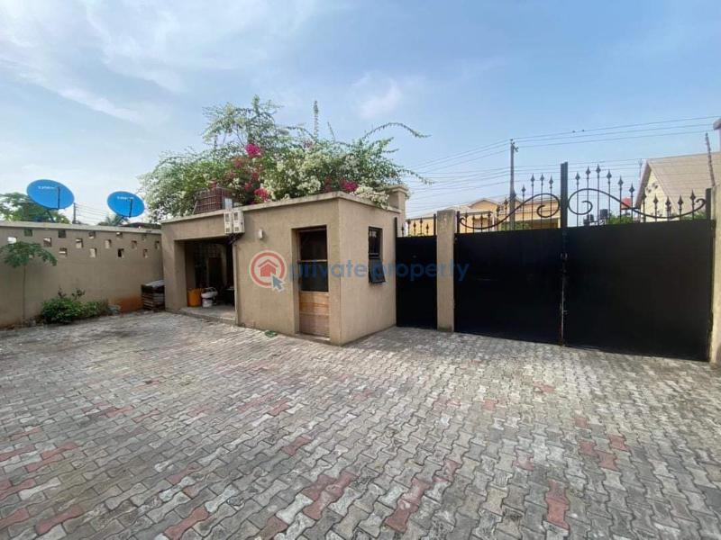 3 bedroom Block Of Flats For Sale Lekki Phase 1 Lagos - 2