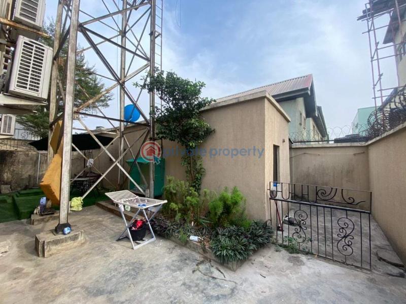 3 bedroom Block Of Flats For Sale Lekki Phase 1 Lagos - 3