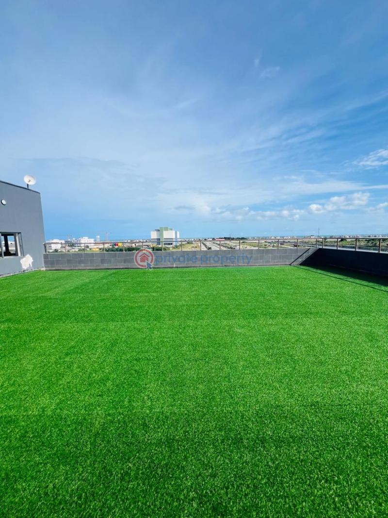 Mall/Complex/Plaza For Rent Jakande Lekki Lagos - 0