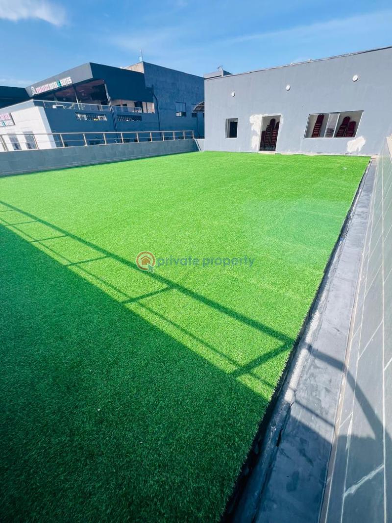 Mall/Complex/Plaza For Rent Jakande Lekki Lagos - 4