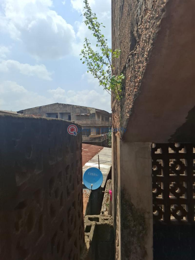 Mall/Complex/Plaza For Sale Along Academy Iwo Road Opposite Shafa Oil, Iwo Road Iwo Road Ibadan Oyo - 4