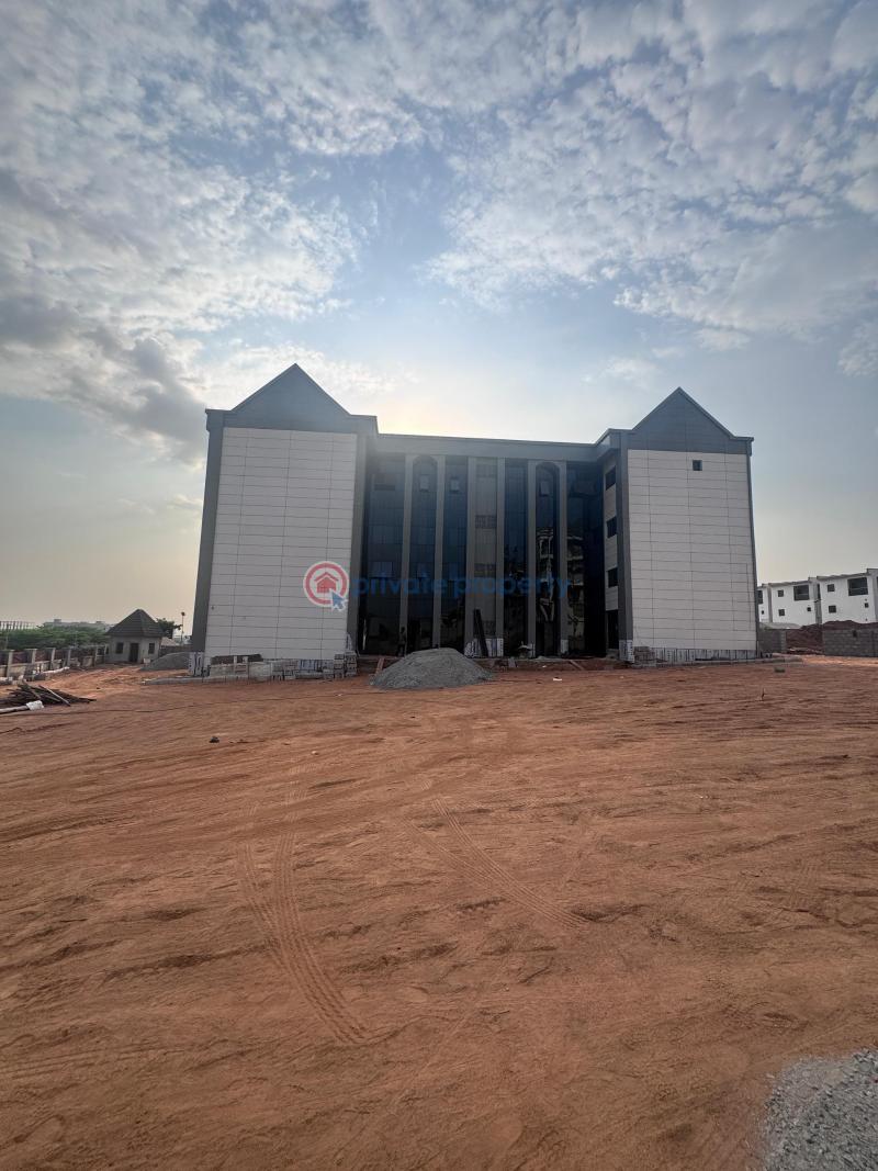 Mall/Complex/Plaza For Rent Mabushi Abuja Phase 1 