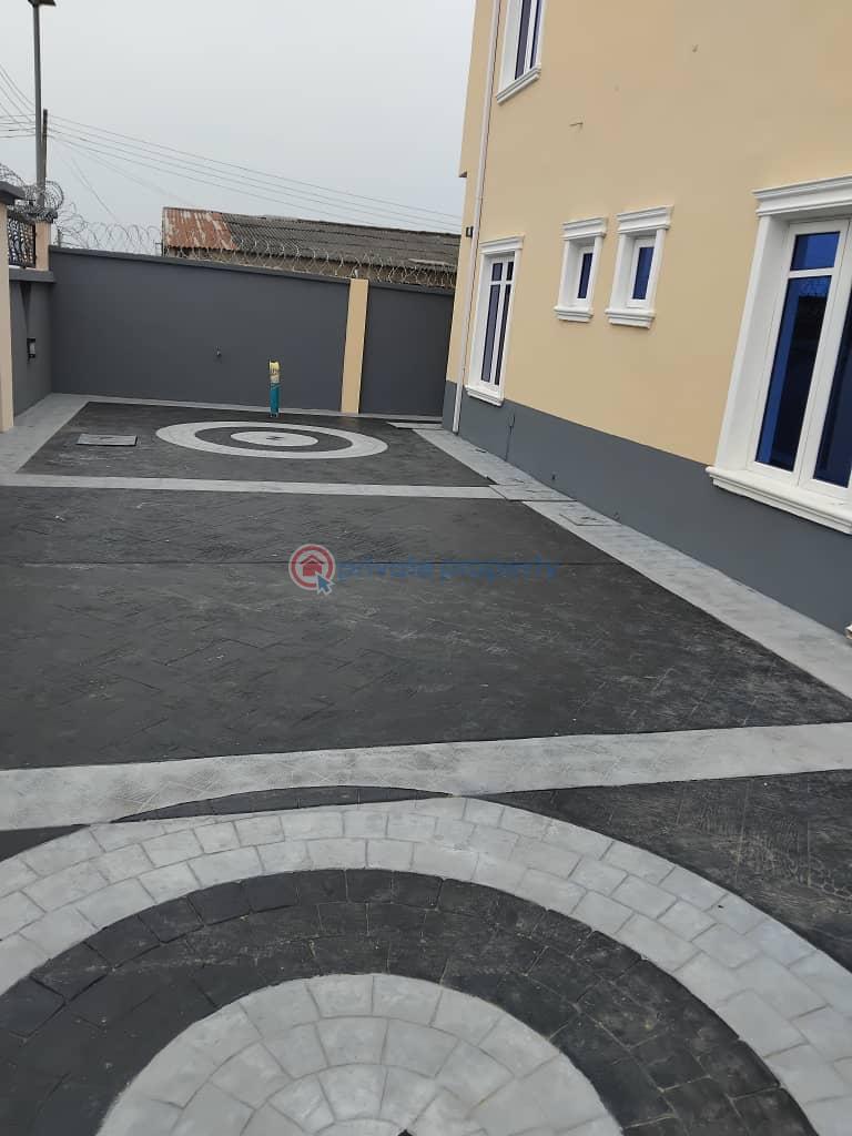 Block Of Flats For Rent Adegbayi Off Airport Road Ibadan Oyo - 11