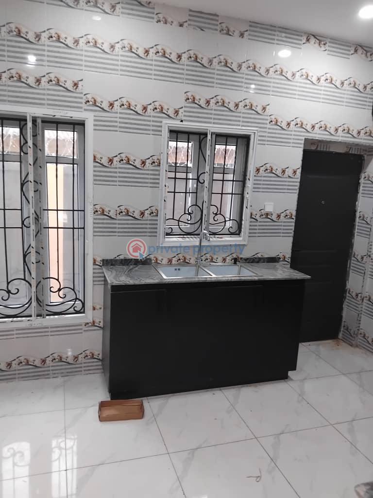 Block Of Flats For Rent Adegbayi Off Airport Road Ibadan Oyo - 16