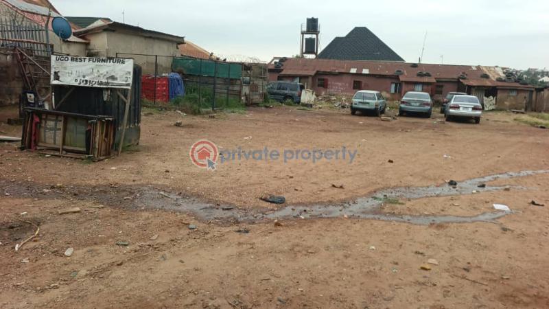 Commercial Land For Sale On The Express Of Karu Jikwoyi Express Road... Jikwoyi Abuja Phase 4  - 1