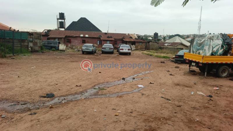 Commercial Land For Sale On The Express Of Karu Jikwoyi Express Road... Jikwoyi Abuja Phase 4  - 3