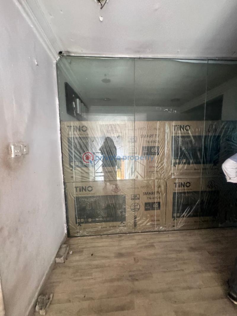 Commercial Property For Rent Lekki Phase 1 Lagos - 9