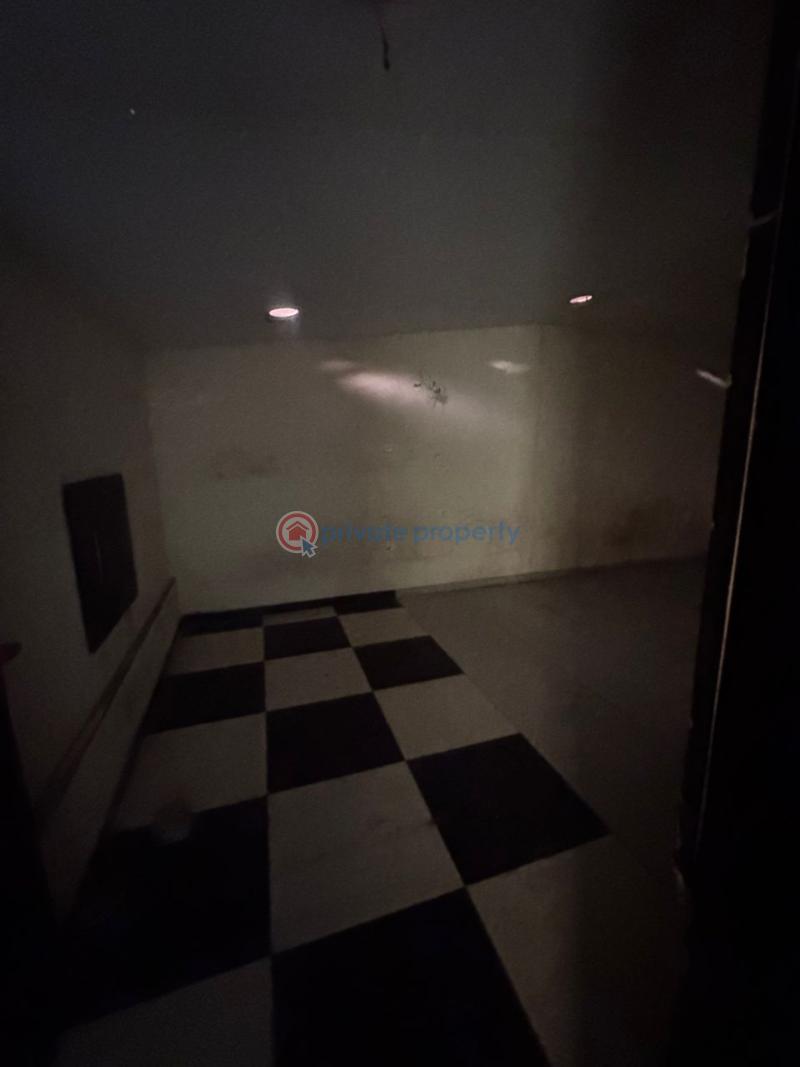 Commercial Property For Rent Lekki Phase 1 Lagos - 4