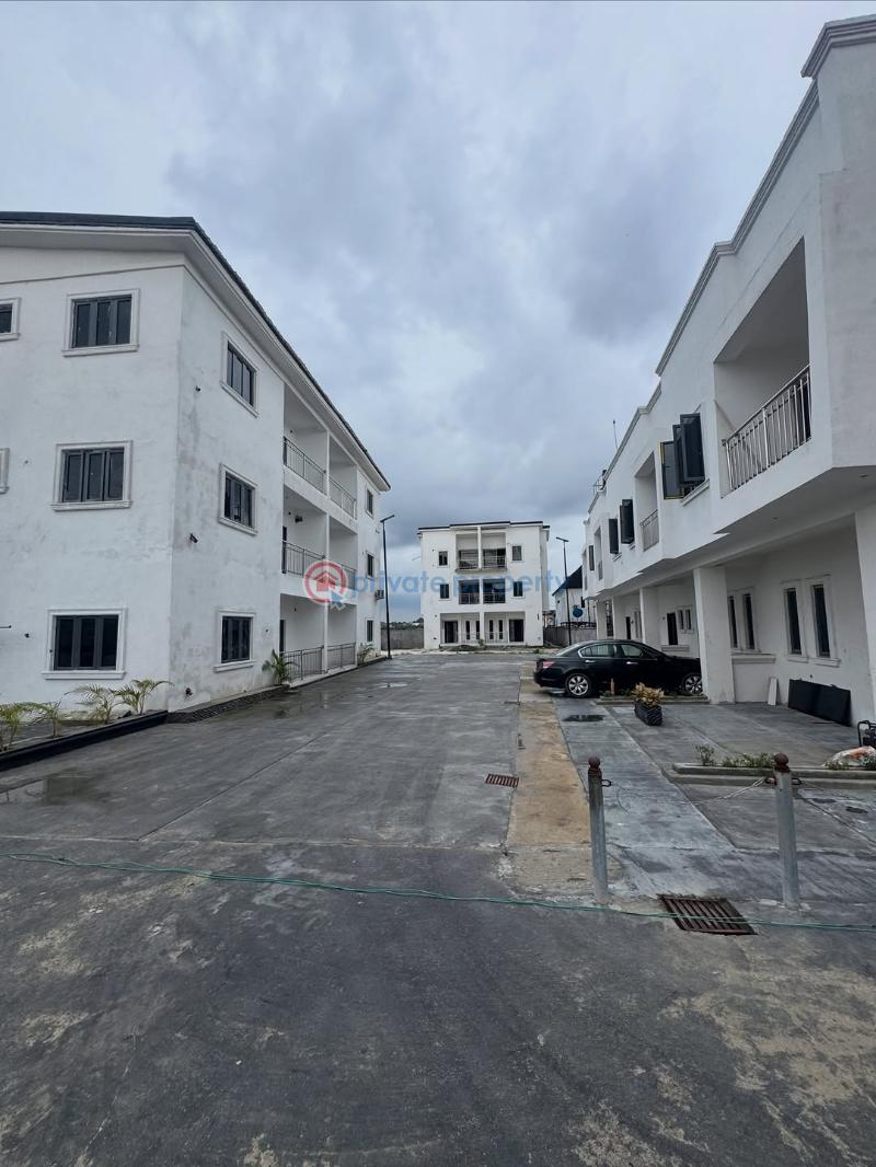 3 bedroom House For Sale Galilee Estate, Port Harcourt Located Along East West Road, By Obiri K Port Harcourt Rivers - 3