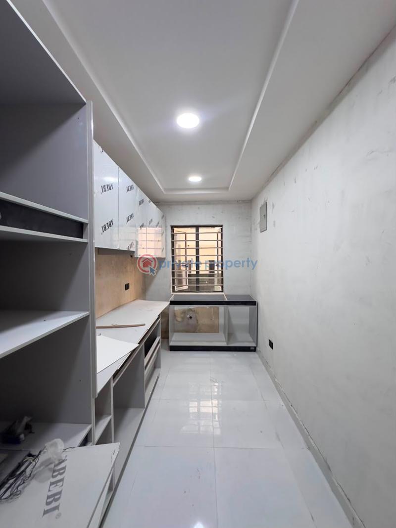 2 bedroom Block Of Flats For Sale Osapa Lekki Lagos - 5