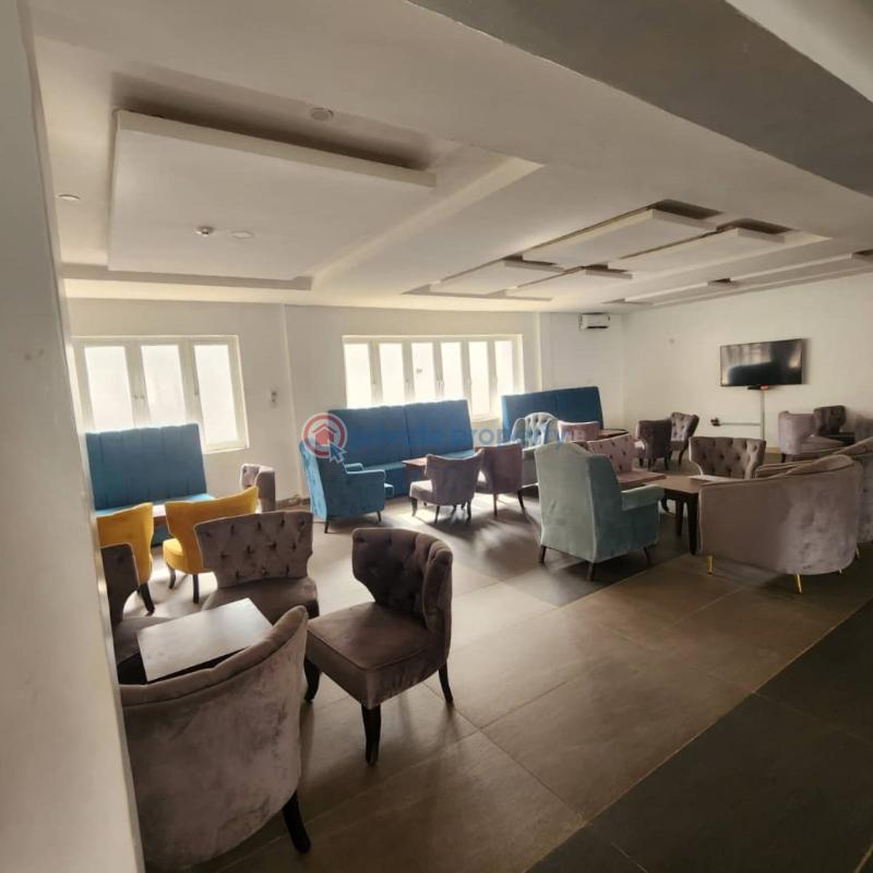 10 bedroom Hotel For Sale Idishin Ibadan Oyo - 5