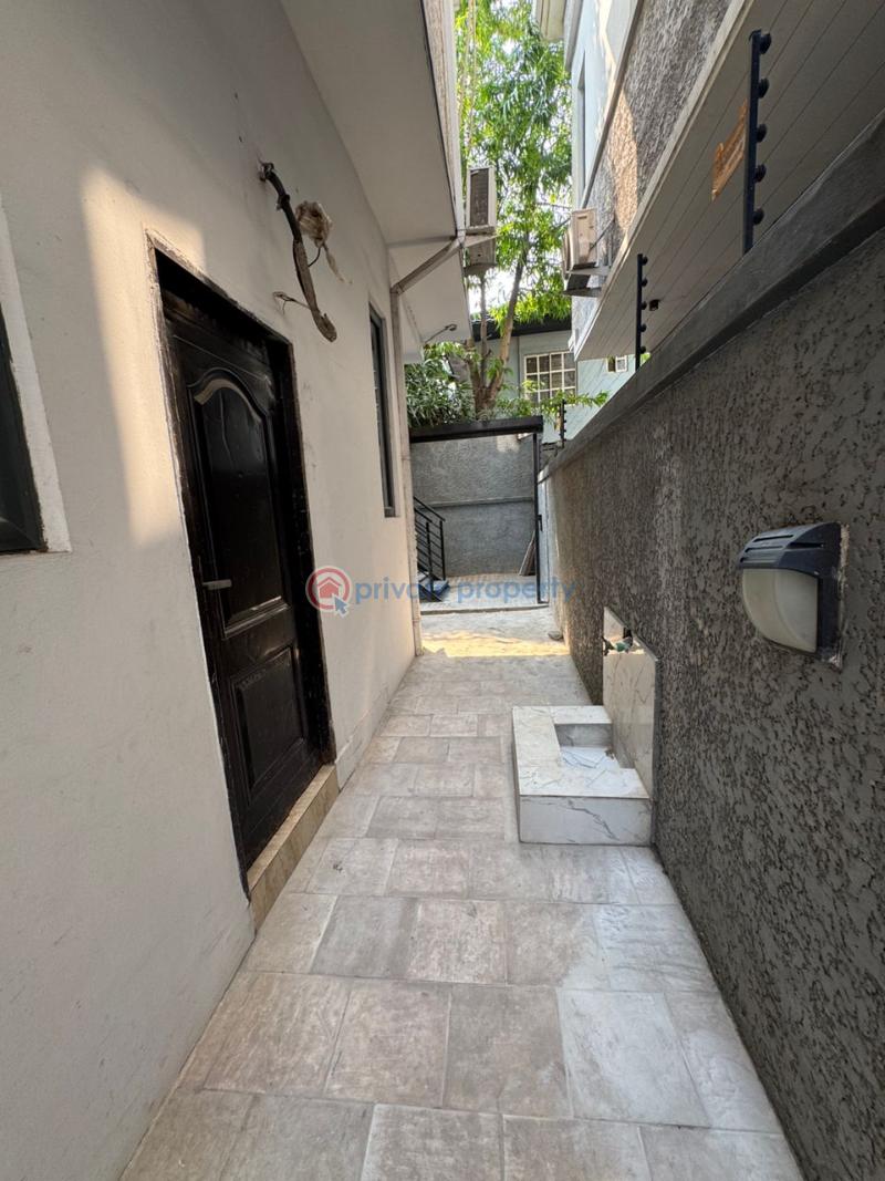 25sqm self-contained office space with a dedicated generator - 8 Office For Rent Lekki Phase 1 Lagos - 8