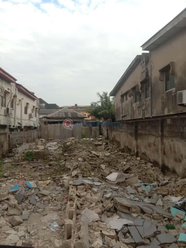 265sqm dry land  along odunsi road, bariga Land For Sale Bariga Shomolu Lagos