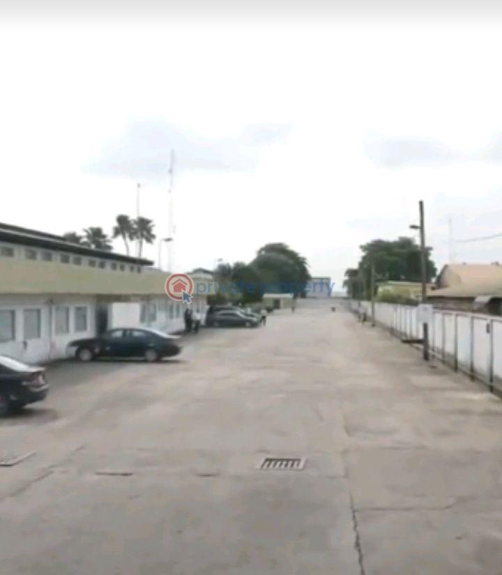 10 bedroom Warehouse For Sale Oshodi Apapa Express Way Oshodi Expressway Lagos - 4