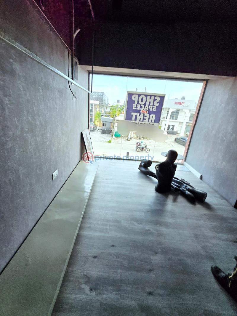 1 bedroom Shop For Rent Lekki Phase 1 Lagos - 4
