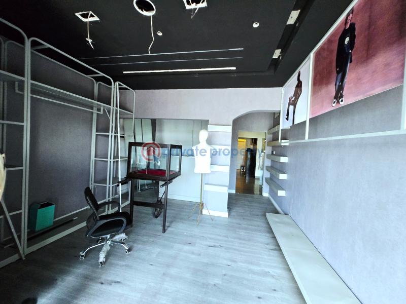 1 bedroom Shop For Rent Lekki Phase 1 Lagos - 3