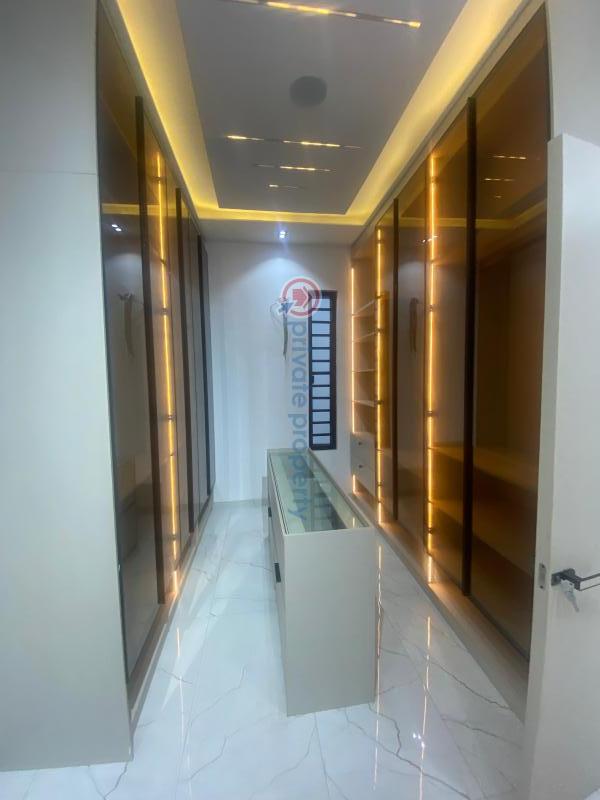 5 bedroom Detached Duplex For Sale Along Lekki Expressway Lagos - 7