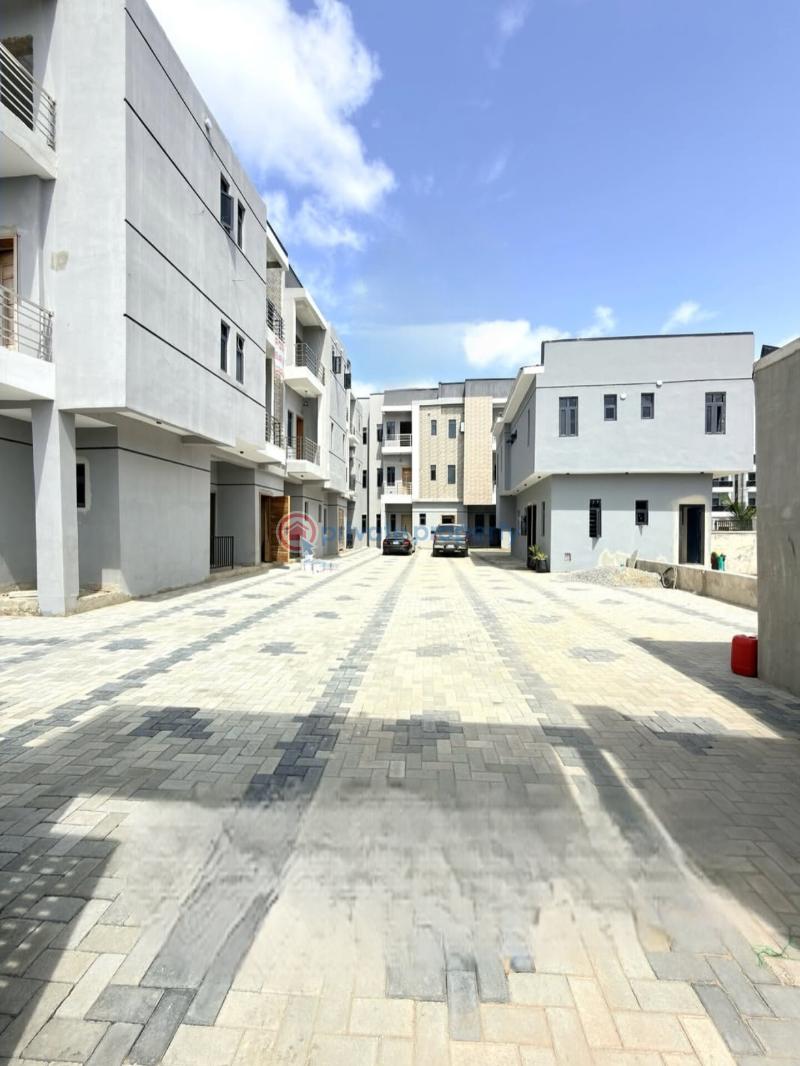 3 bedroom Block Of Flats For Sale Crown Estate Ajah Lagos - 2