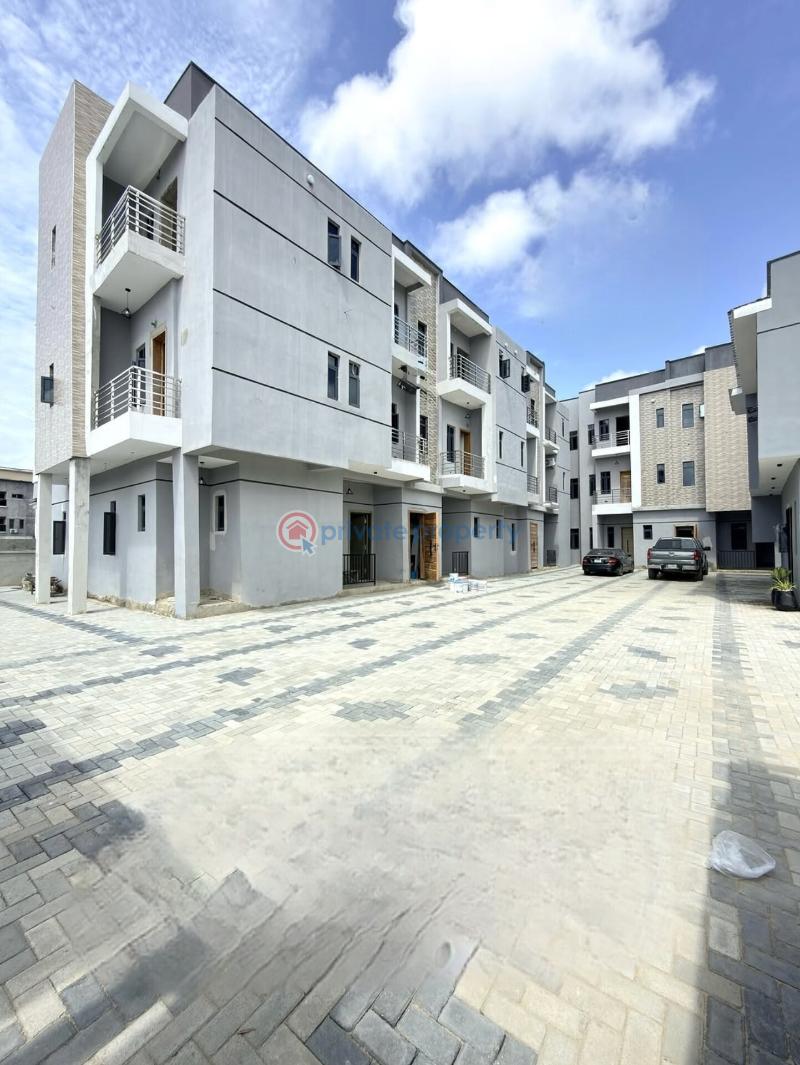 3 bedroom Block Of Flats For Sale Crown Estate Ajah Lagos - 3