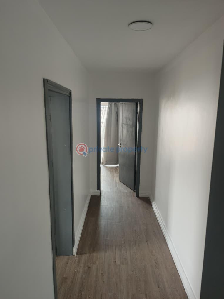 2 bedroom Block Of Flats For Rent Along Lekki Expressway Lagos - 7