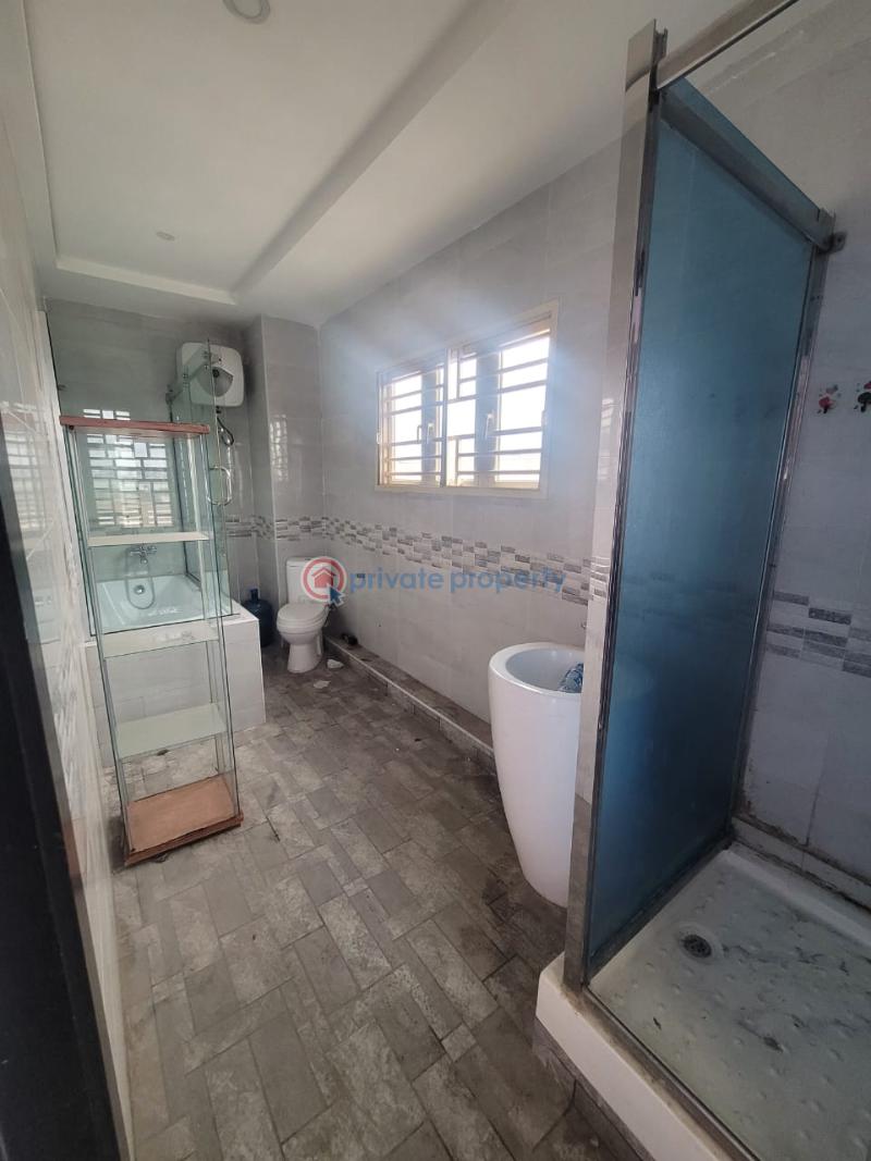 2 bedroom Penthouse For Rent Lekki Phase 1 Lagos - 3