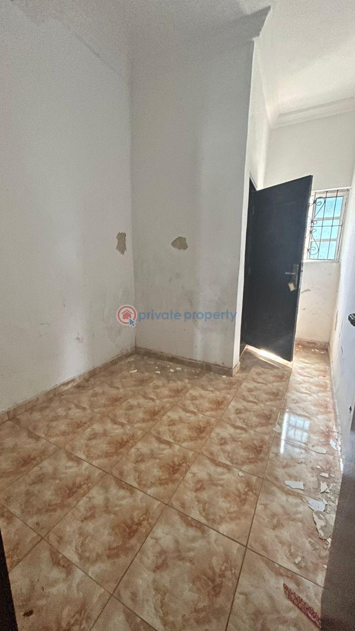 2 bedroom Block Of Flats For Rent Abraham Adesanya. Along Lekki Expressway Lagos - 1